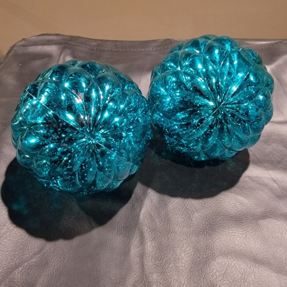Decorative large plastic bulbs teal turquoise - Picture 2 of 3